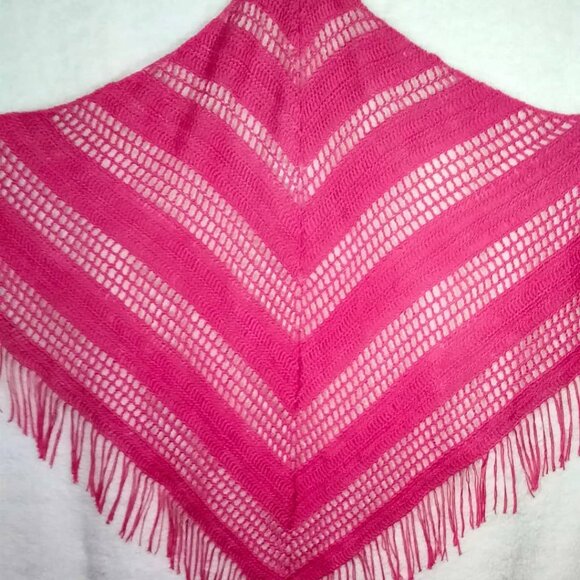 Elegant Fushia Crochet Shawls/Wrap - Picture 1 of 8